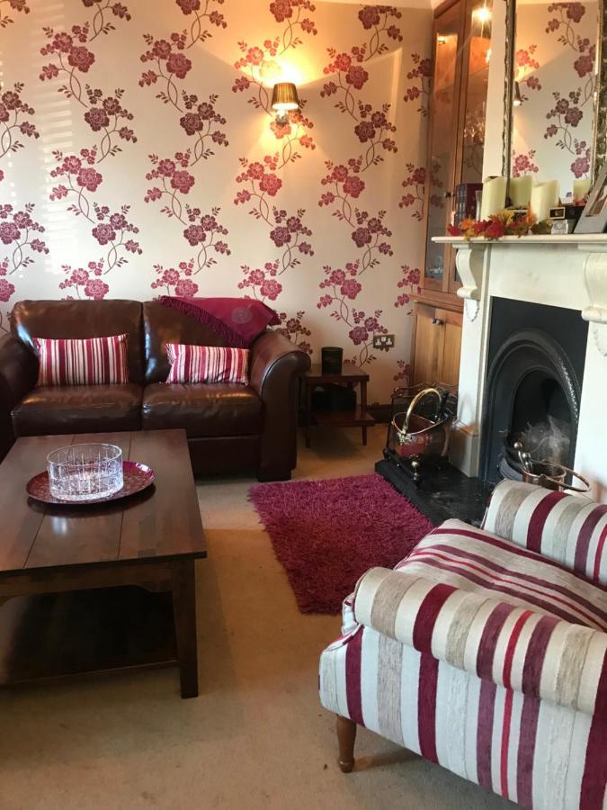 En-Suite Double Room. Dublin Airport, Fairyhouse, Tayto Park, Ashbourne Close By. Exteriör bild